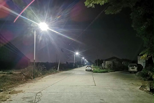 重庆太阳能路灯_农村太阳能路灯_中山乐竞·体育官方网站太阳能路灯厂家