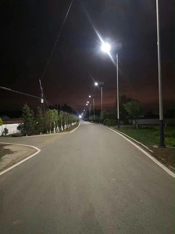 广西太阳能路灯_新农村太阳能路灯_乐竞·体育官方网站太阳能路灯生产厂家