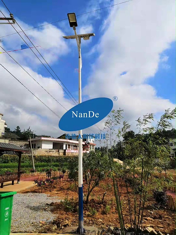 太阳能路灯 太阳能路灯厂家 乐竞·体育官方网站太阳能灯饰有限公司