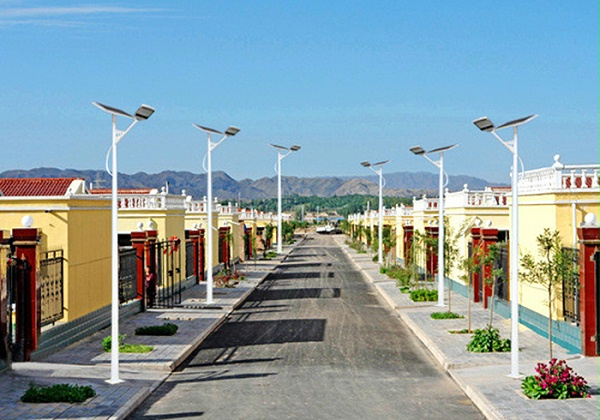 太阳能LED路灯 太阳能道路灯 乐竞·体育官方网站太阳能灯饰有限公司