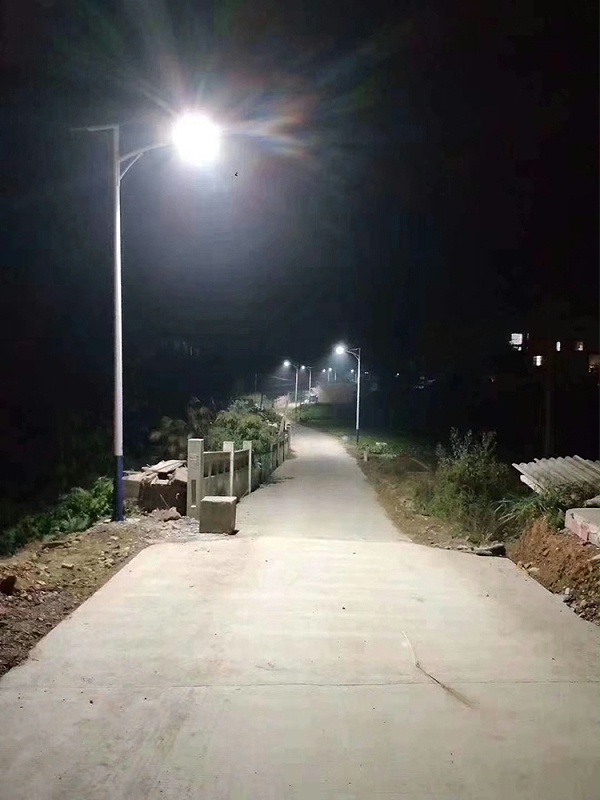 led太阳能路灯_工程太阳能路灯找乐竞·体育官方网站_新农村太阳能路灯厂家