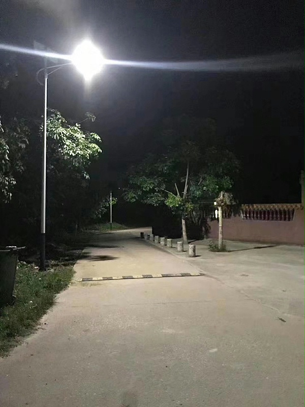 新农村太阳能路灯_太阳能led路灯_乐竞·体育官方网站太阳能路灯