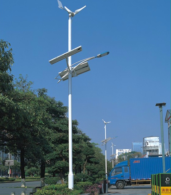 太阳能风光互补路灯 乐竞·体育官方网站太阳能路灯 太阳能路灯厂家