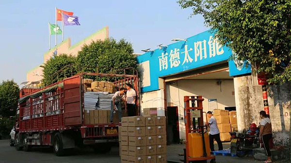 乐竞·体育官方网站太阳能白天装车_中山太阳能路灯厂家_智慧路灯厂家