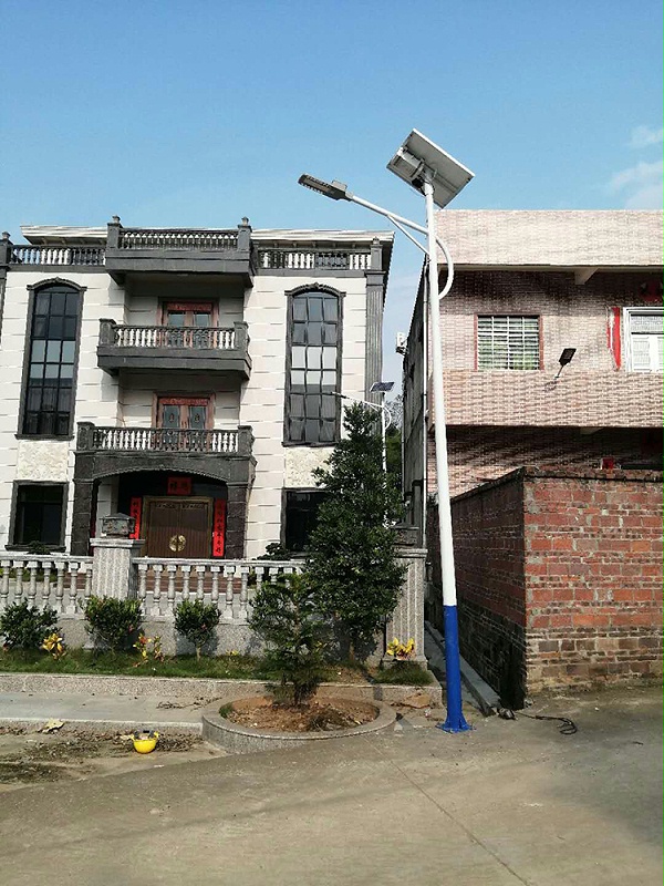 重庆太阳能路灯_新农村太阳能路灯_乐竞·体育官方网站太阳能路灯