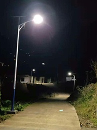 广西隆林太阳能路灯   ，“照亮”乡村脱贫致富路