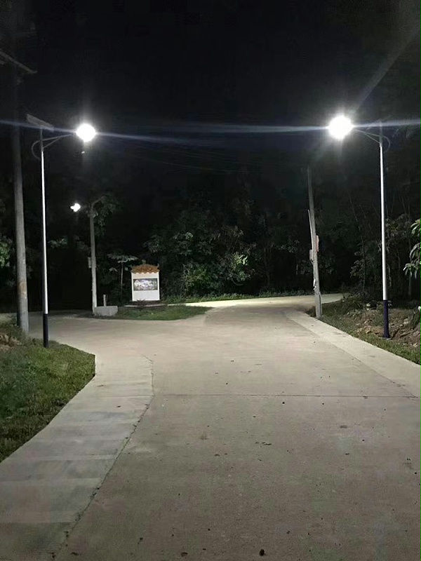 新农村太阳能路灯_太阳能LED路灯_乐竞·体育官方网站太阳能路灯厂家