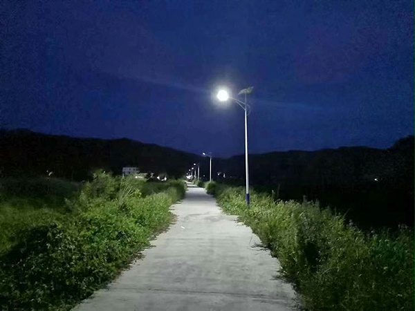 甘肃太阳能路灯_新农村太阳能路灯_乐竞·体育官方网站太阳能路灯