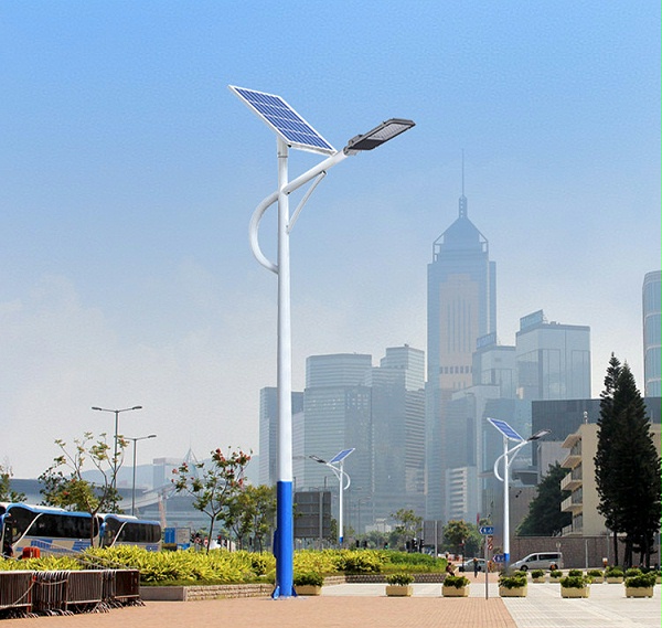 广场太阳能路灯_太阳能路灯价格_乐竞·体育官方网站太阳能路灯价格表