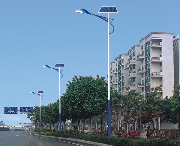 太阳能路灯 太阳能路灯价格怎么样 中山市乐竞·体育官方网站太阳能灯饰有限公司