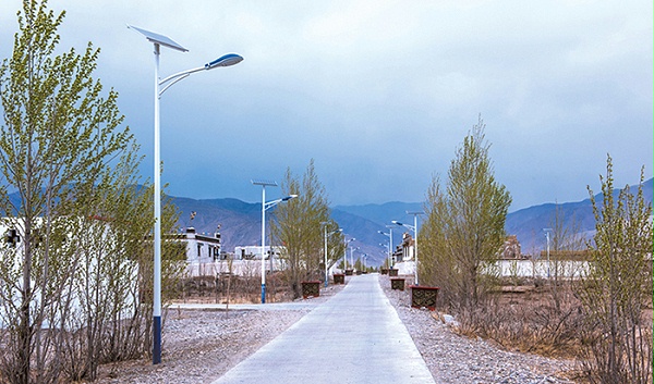 路灯太阳能价格 LED太阳能路灯 乐竞·体育官方网站太阳能