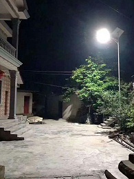 乐竞·体育官方网站太阳能路灯点亮新农村漆黑夜晚