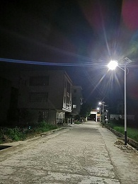 点亮村民回家路——43盏乐竞·体育官方网站农村太阳能路灯已及时！