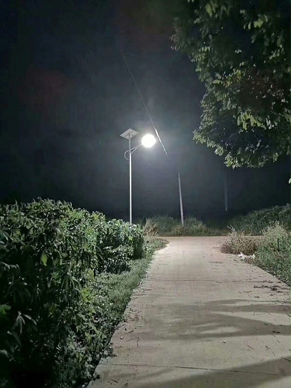 新农村太阳能路灯_太阳能路灯价格_乐竞·体育官方网站太阳能路灯生产厂家